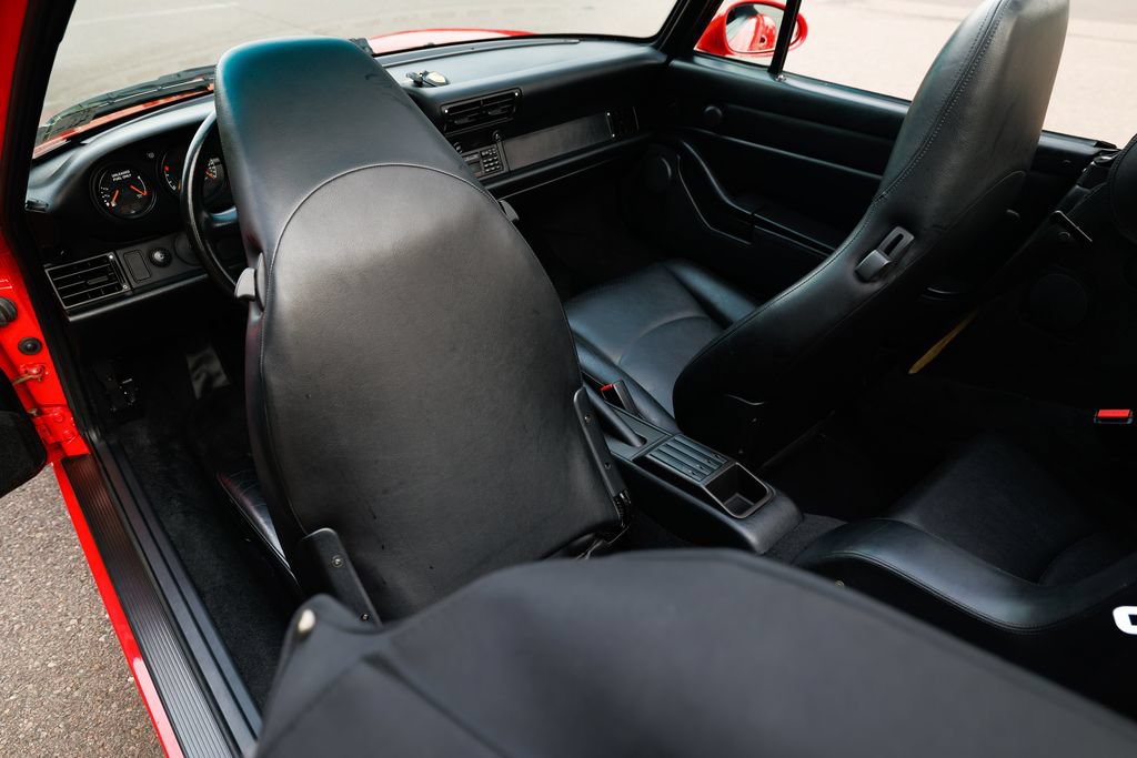 Used 1995 Porsche 911 Carrera RWD image 81