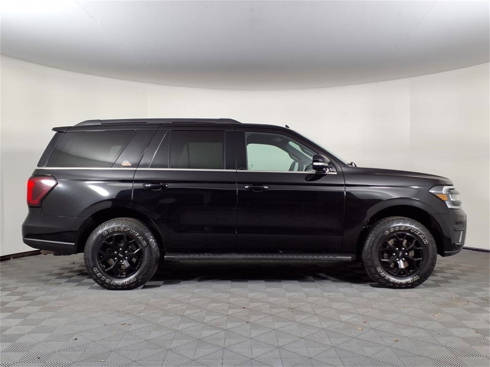 Used 2022 Ford Expedition Timberline image 35