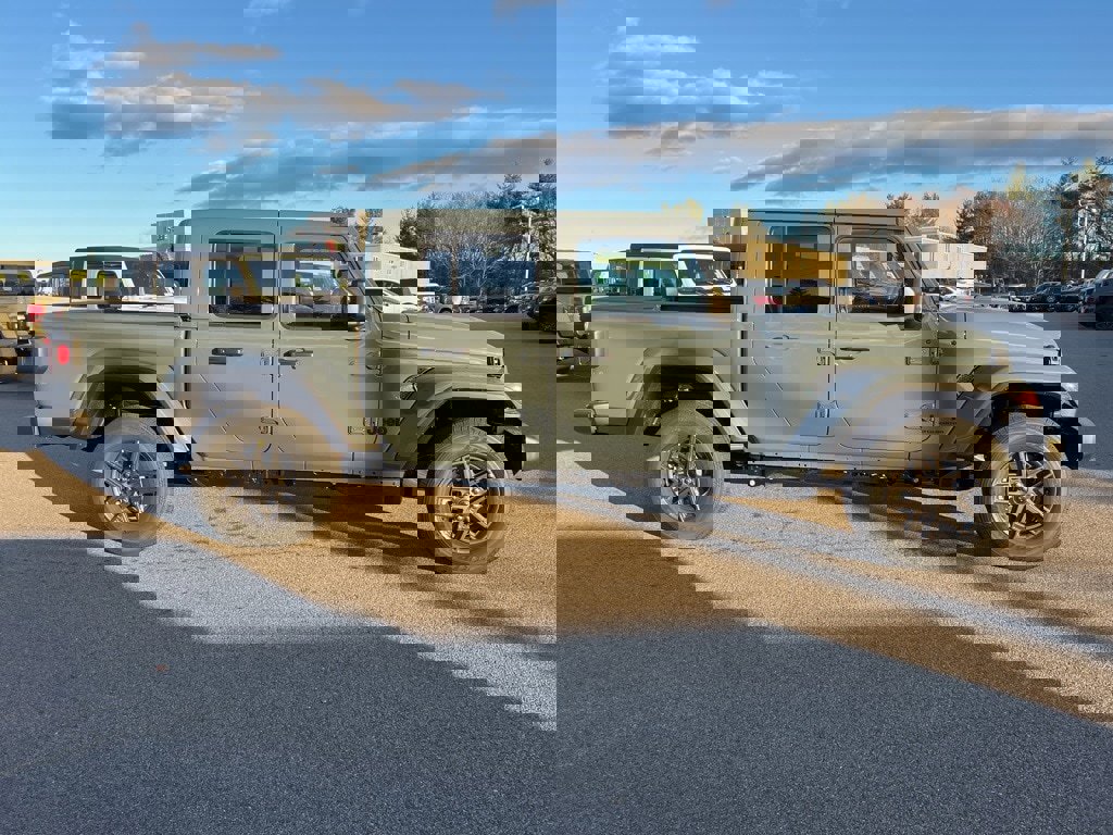 New 2026 Jeep Gladiator Sport image 8