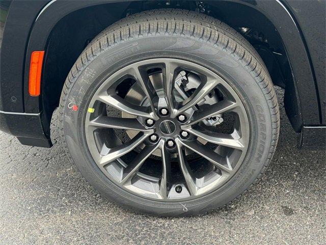 New 2024 Jeep Grand Wagoneer L Series II w/ Quick Order Packagew 28T image 9