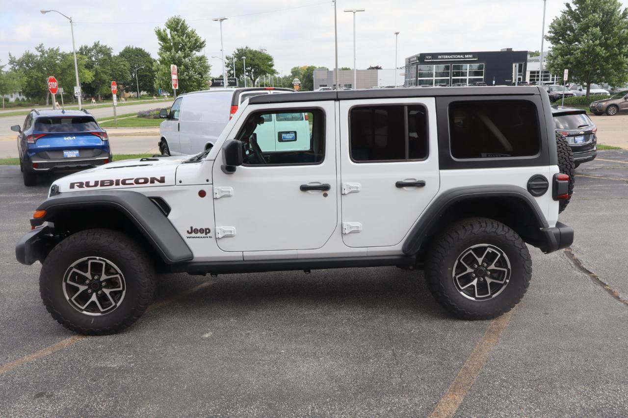 Used 2026 Jeep Wrangler Unlimited Rubicon AWD/4WD image 4