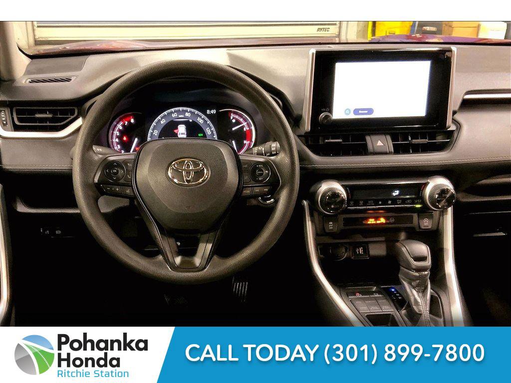 Used 2025 Toyota RAV4 XLE image 4