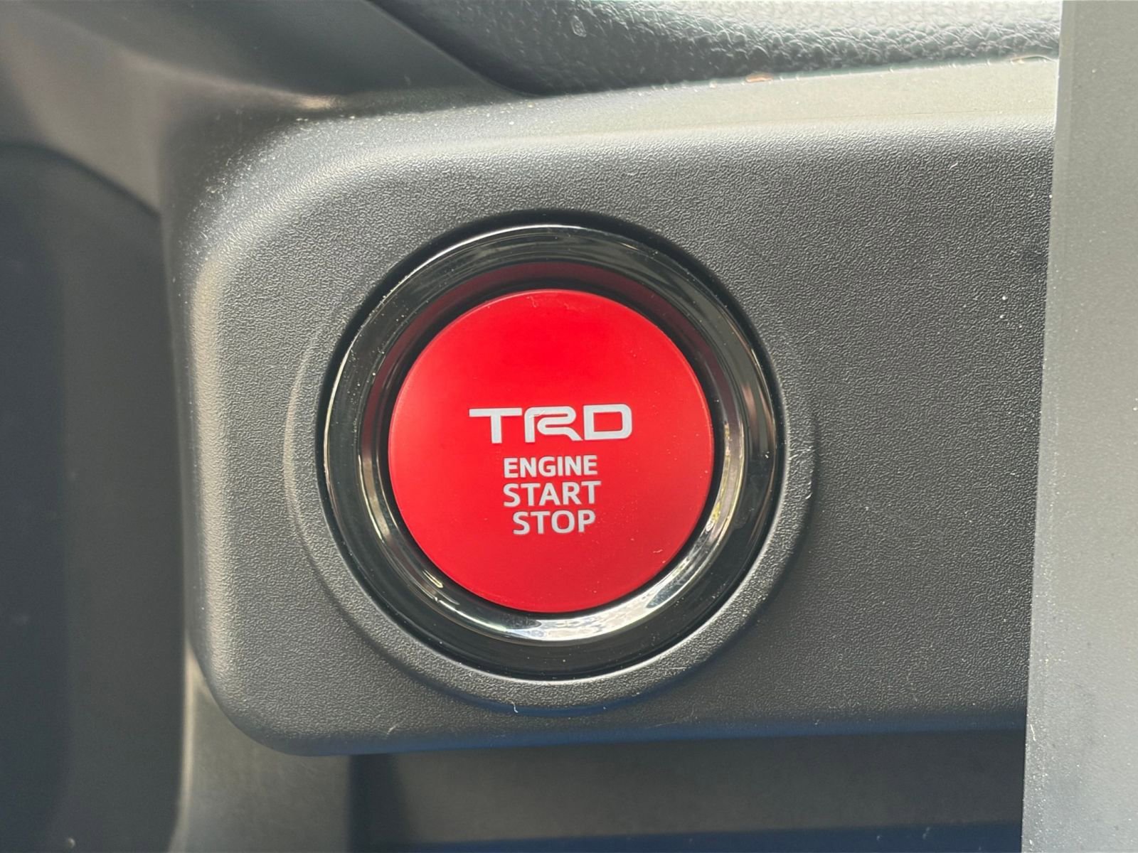 Used 2025 Toyota Tacoma TRD Off-Road image 20