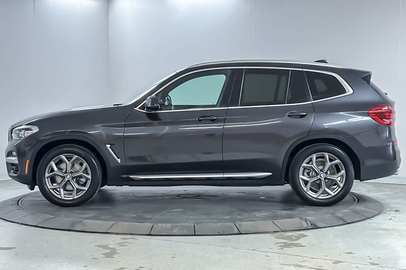 Used 2020 BMW X3 xDrive30i w/ Driving Assistance Package AWD/4WD image 5