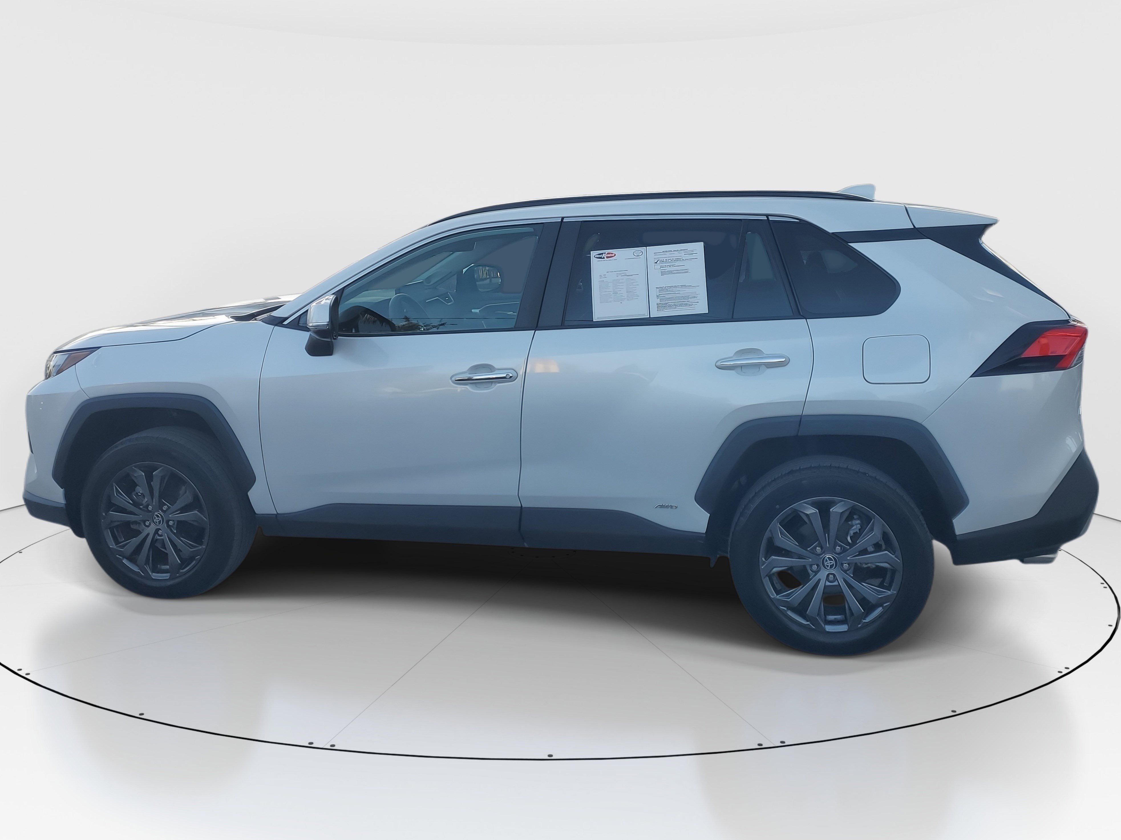 Used 2023 Toyota RAV4 Limited image 6