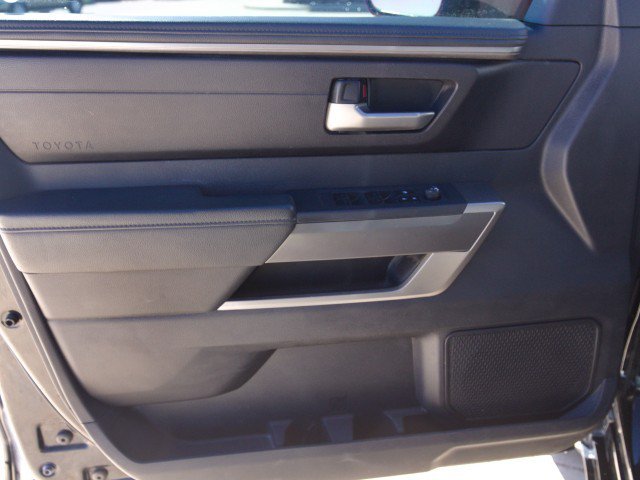 Used 2022 Toyota Tundra SR5 w/ SR5 Convenience Package AWD/4WD image 13