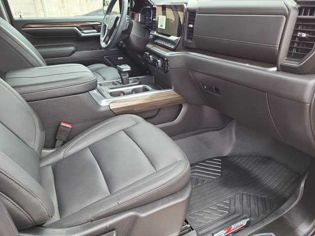 Used 2024 Chevrolet Silverado 1500 LT Trail Boss w/ Convenience Package II image 24