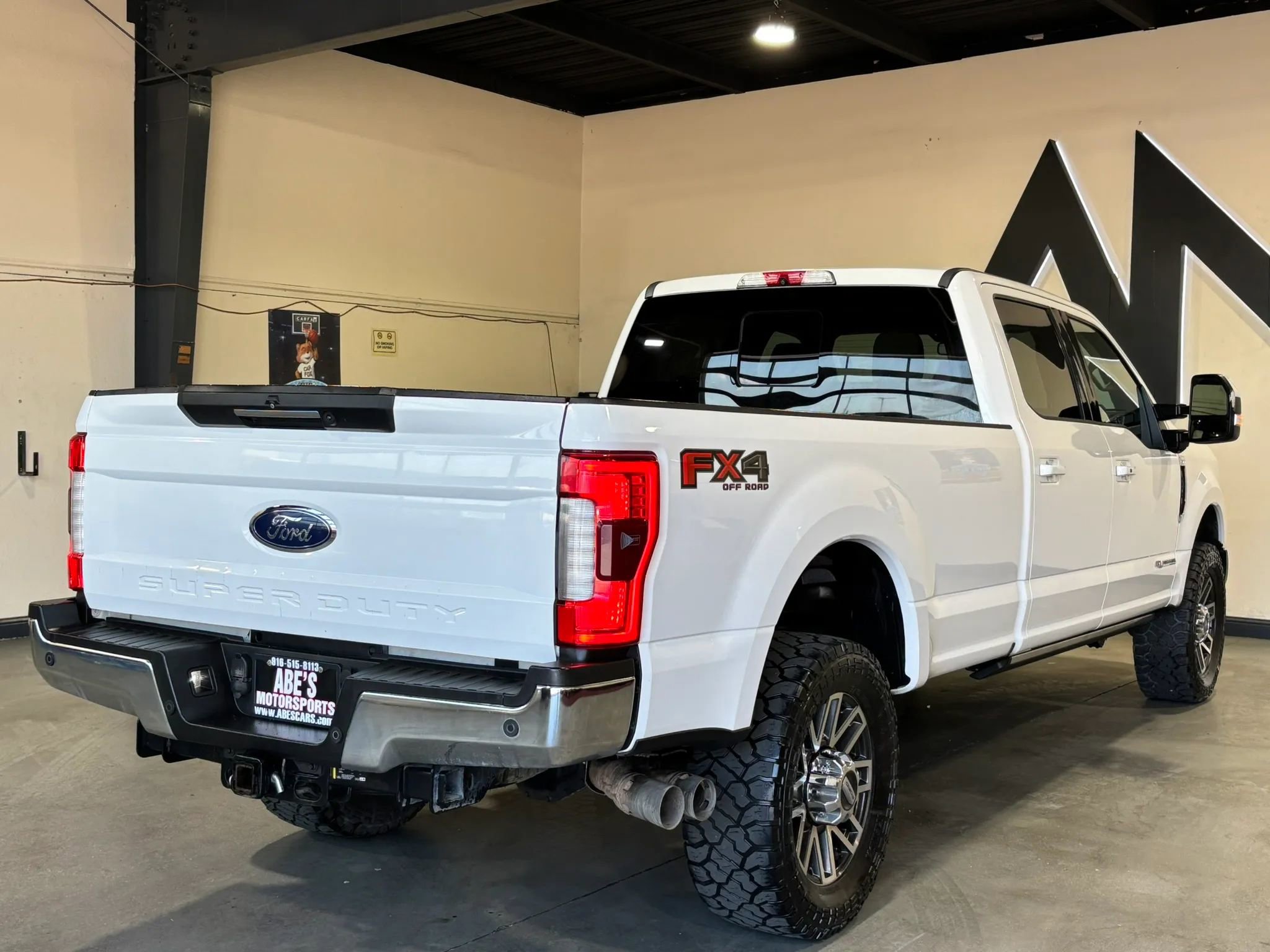 Used 2017 Ford F350 Lariat w/ Lariat Ultimate Package AWD/4WD image 4