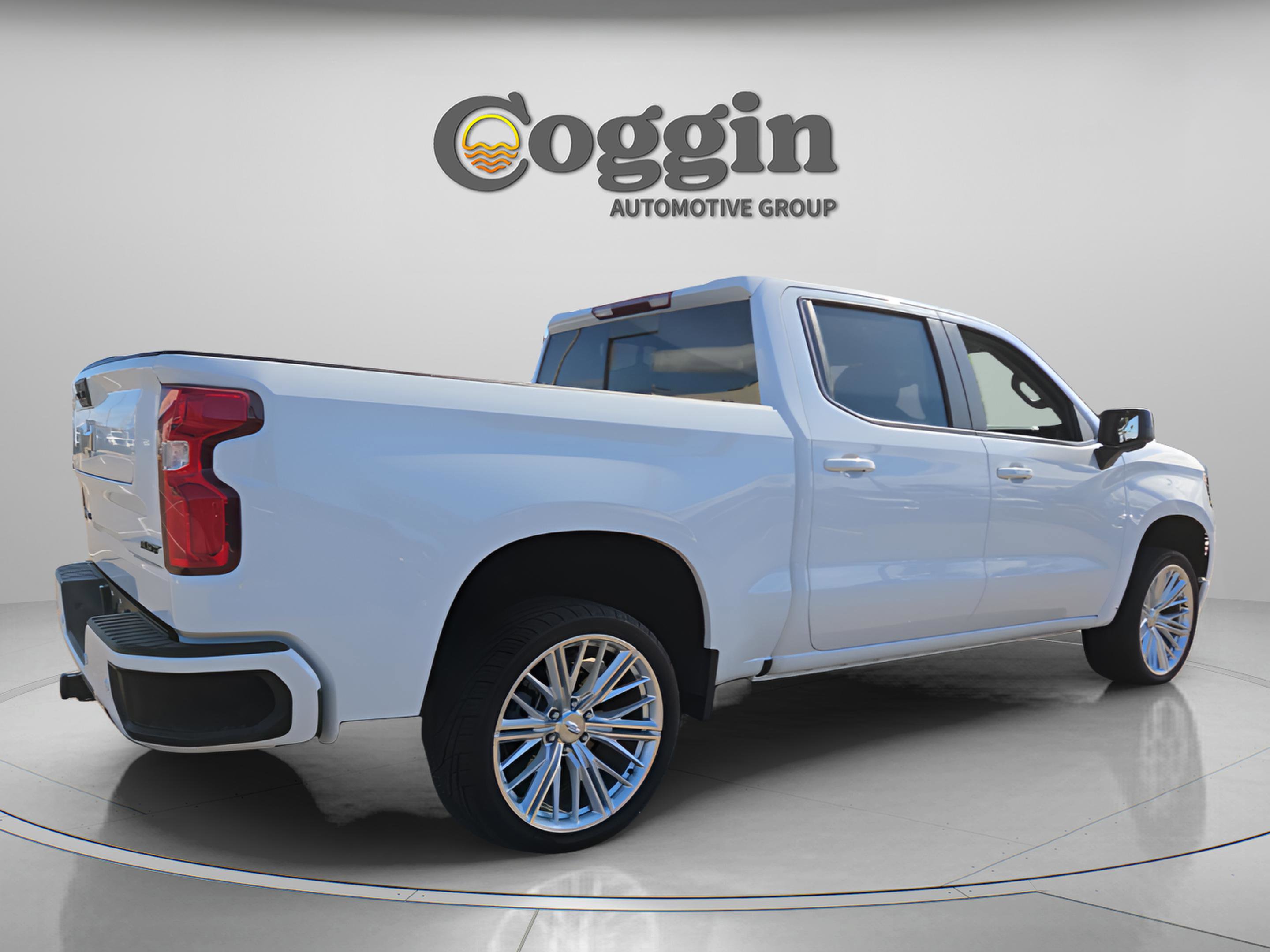 Used 2024 Chevrolet Silverado 1500 RST w/ Convenience Package II image 6