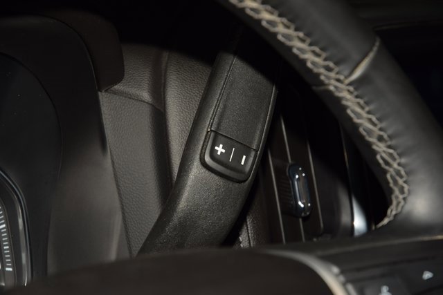 Used 2023 GMC Sierra 3500 Denali w/ Denali Ultimate Package image 41