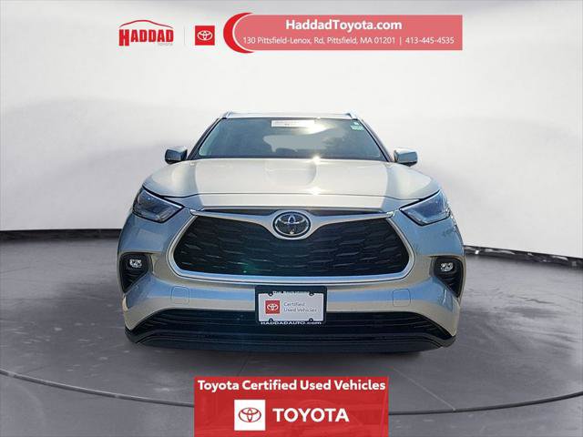 Certified 2021 Toyota Highlander XLE AWD/4WD image 9