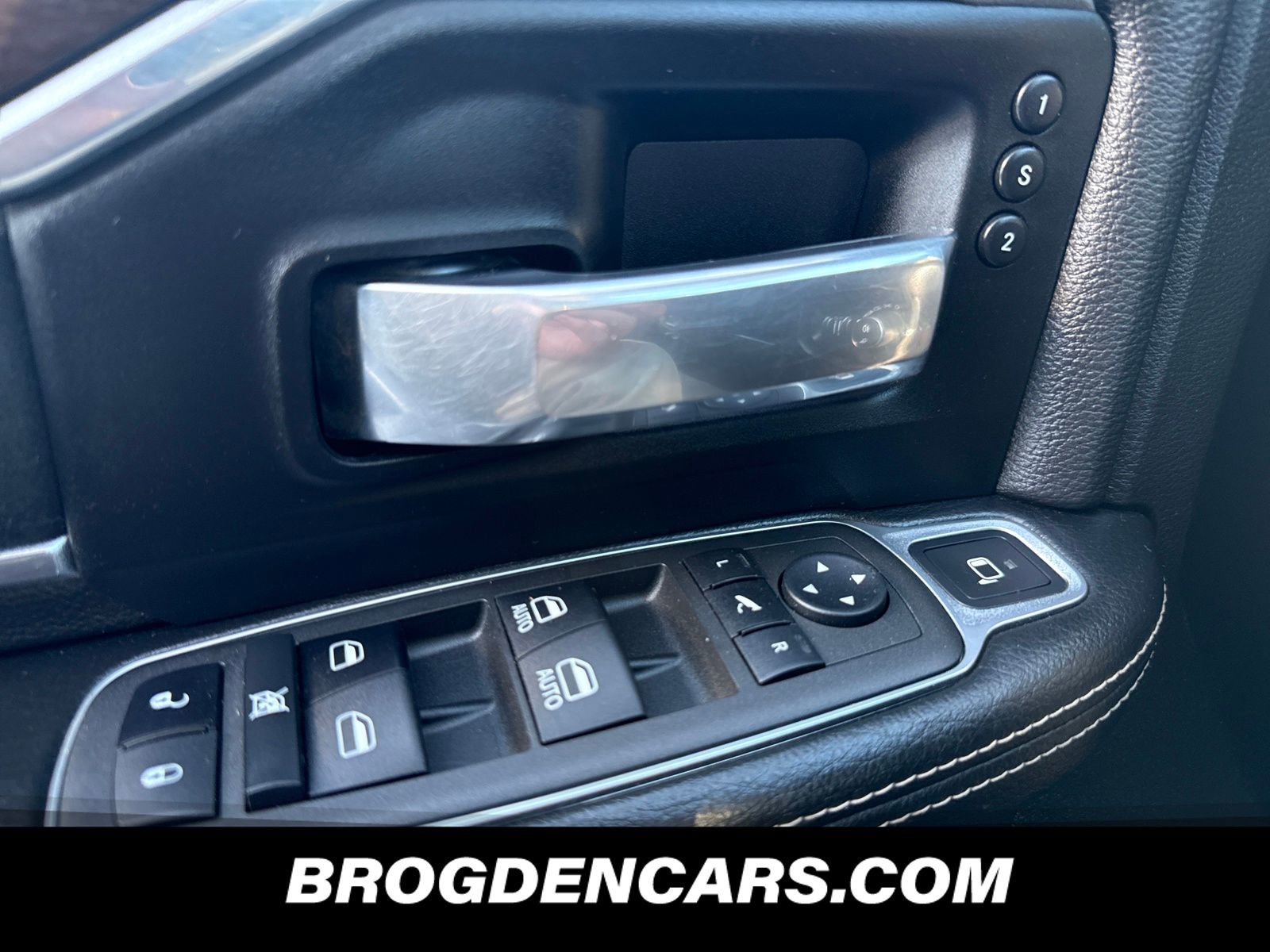 Used 2022 RAM 3500 Laramie image 7