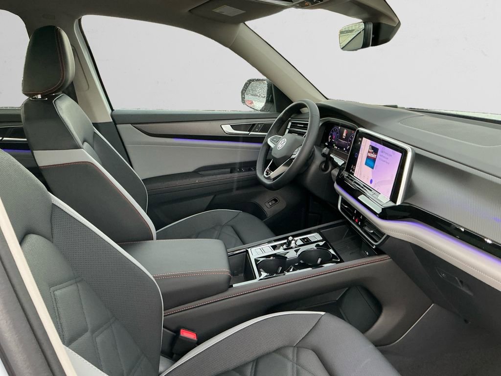 New 2026 Volkswagen Atlas Peak Edition image 15