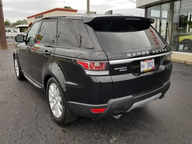 Used 2017 Land Rover Range Rover Sport HSE image 4