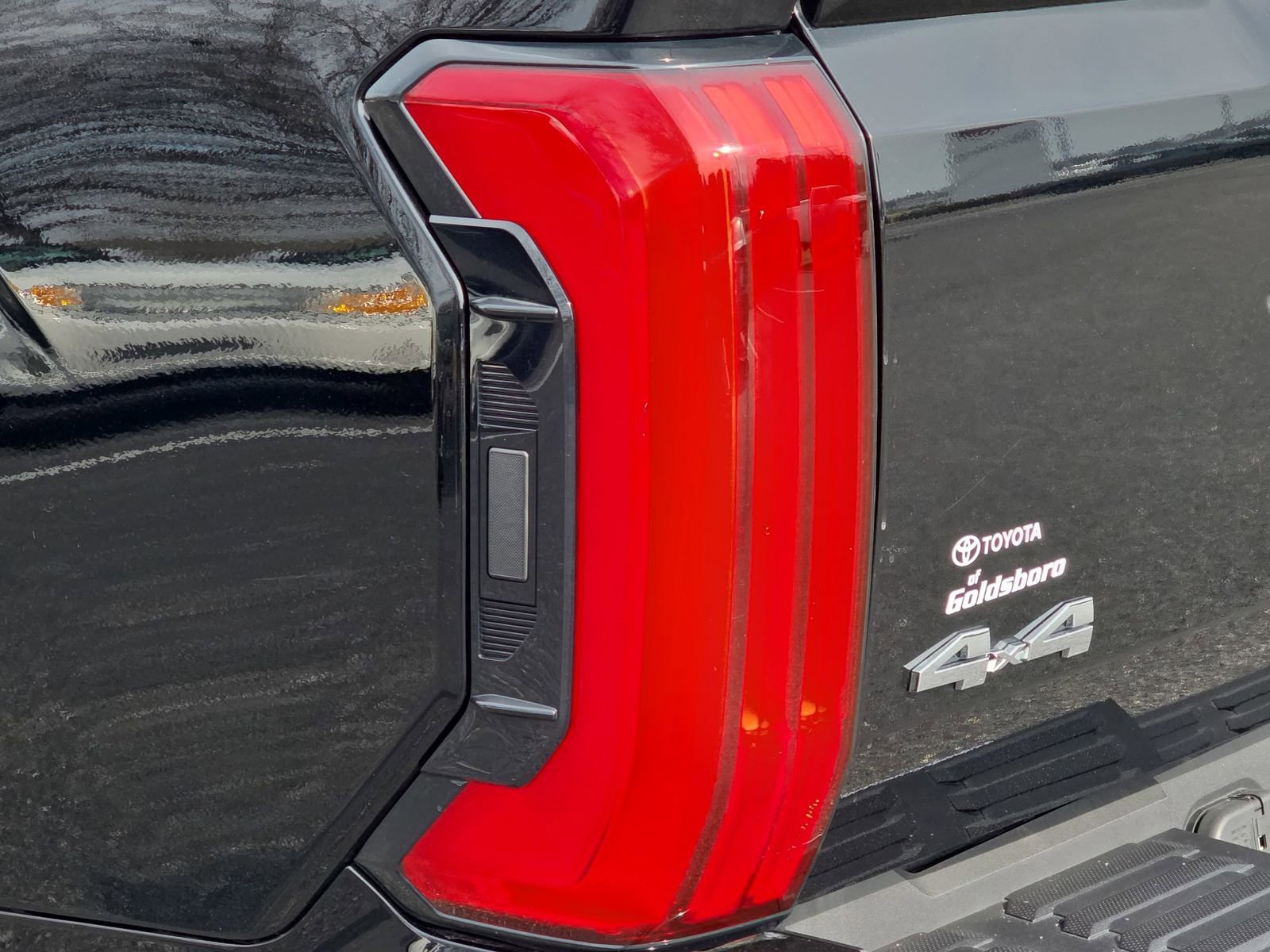 Used 2023 Toyota Tundra Limited image 32