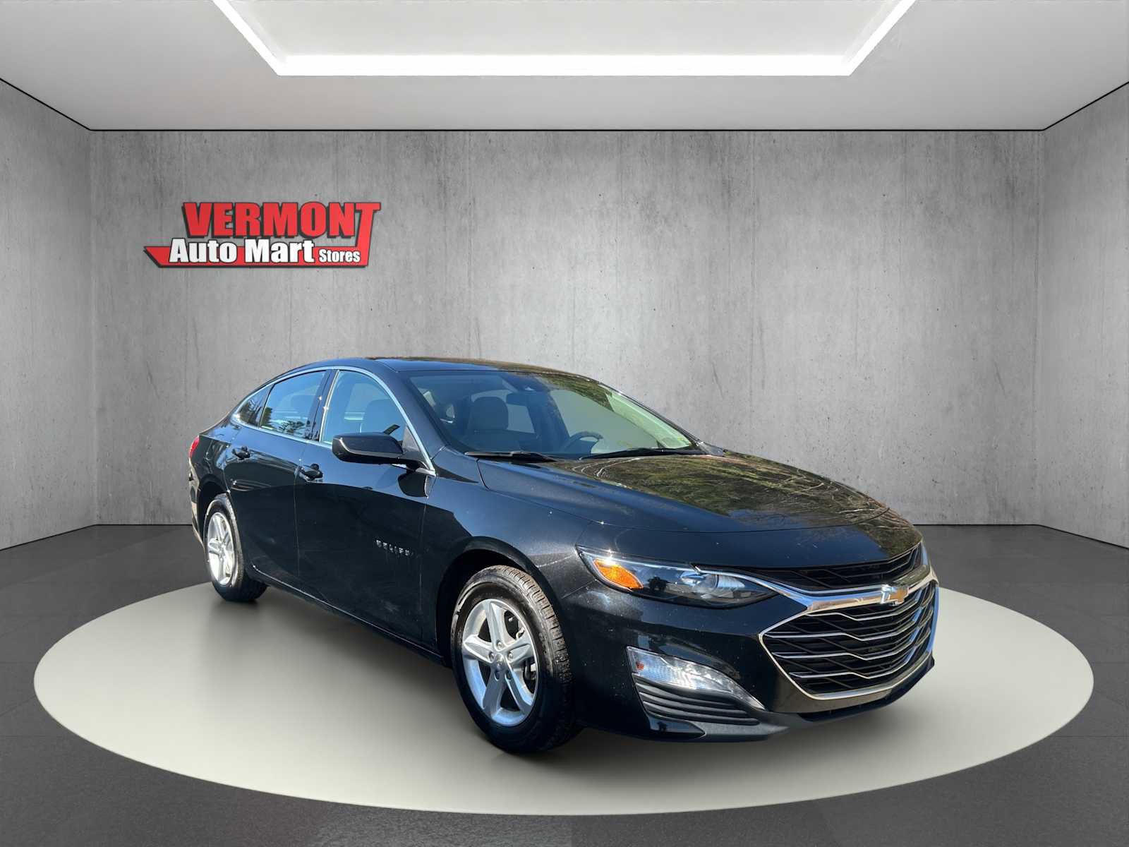 Used 2024 Chevrolet Malibu LT image 1