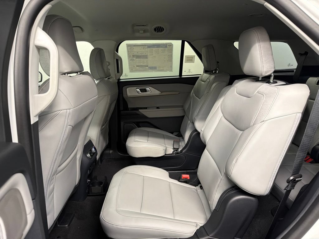 New 2026 Ford Explorer Active AWD/4WD image 32