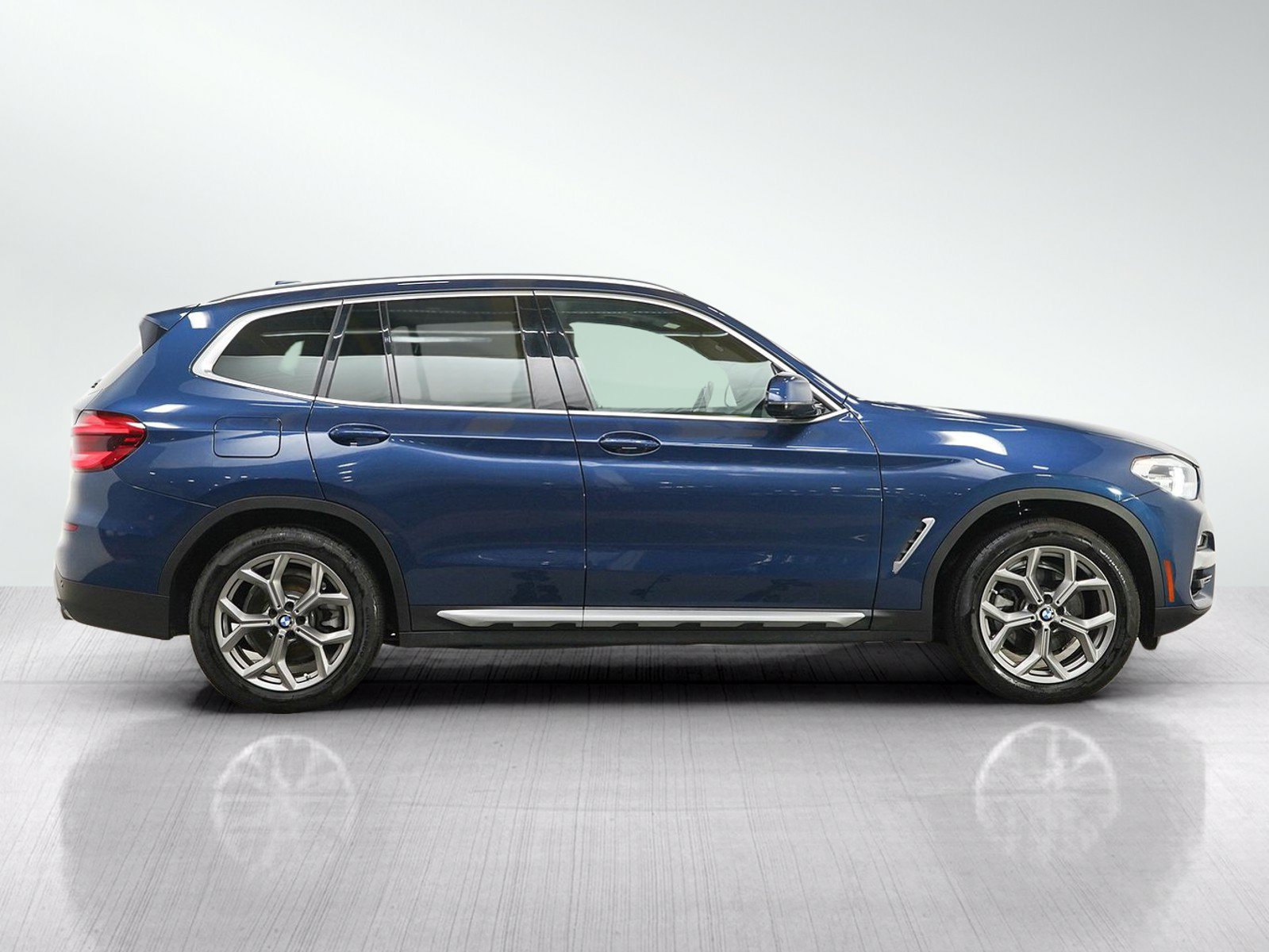 Used 2021 BMW X3 xDrive30i AWD/4WD image 6
