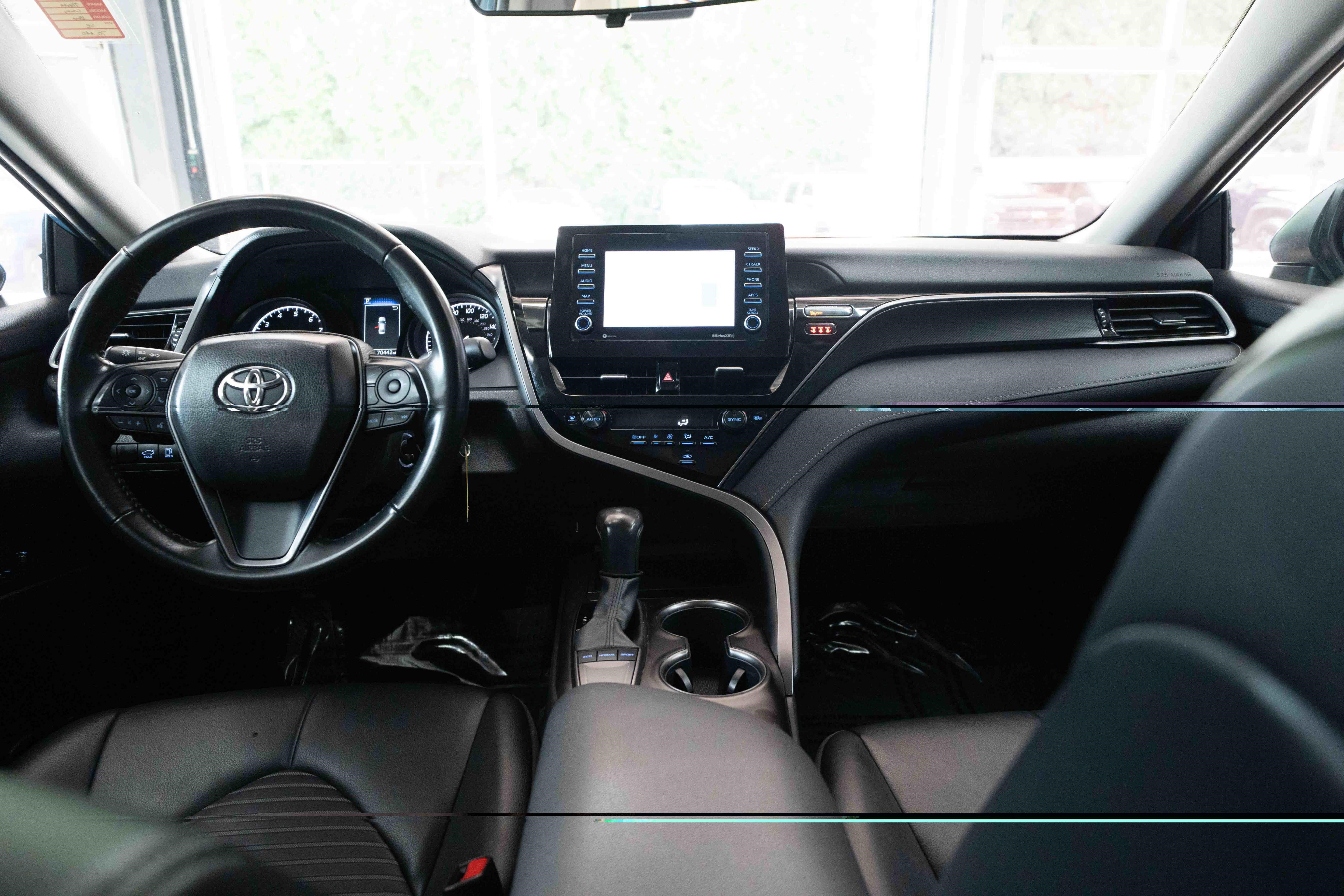 Used 2024 Toyota Camry SE FWD image 20