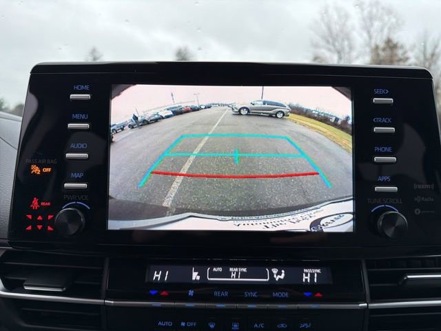 Used 2021 Toyota Sienna LE image 17