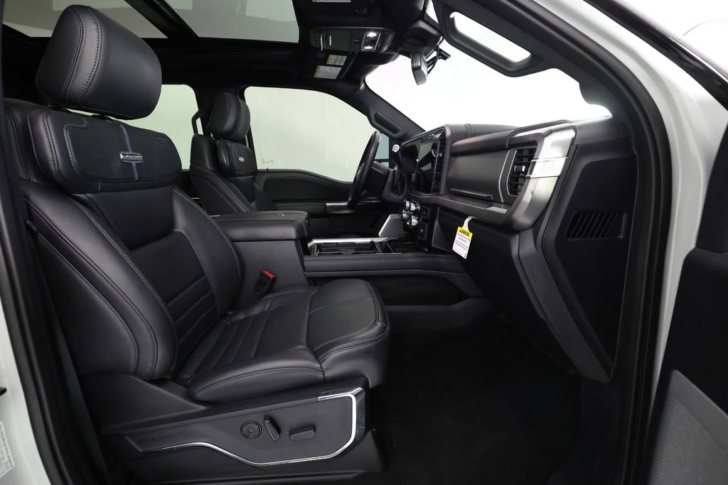 Used 2025 Ford F250 Platinum AWD/4WD image 13