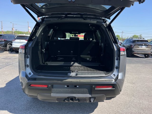 New 2026 Nissan Pathfinder Rock Creek AWD/4WD image 12