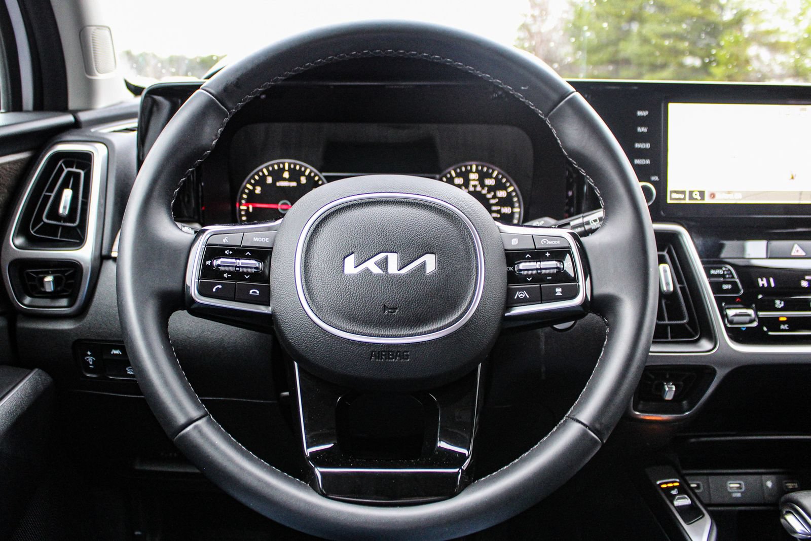 Used 2023 Kia Sorento EX FWD image 23