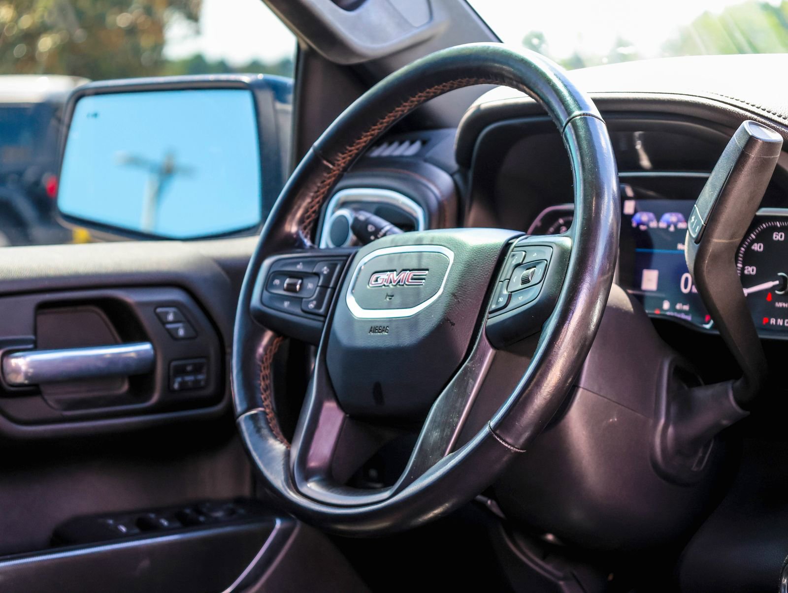 Used 2019 GMC Sierra 1500 AT4 w/ AT4 Premium Package AWD/4WD image 16