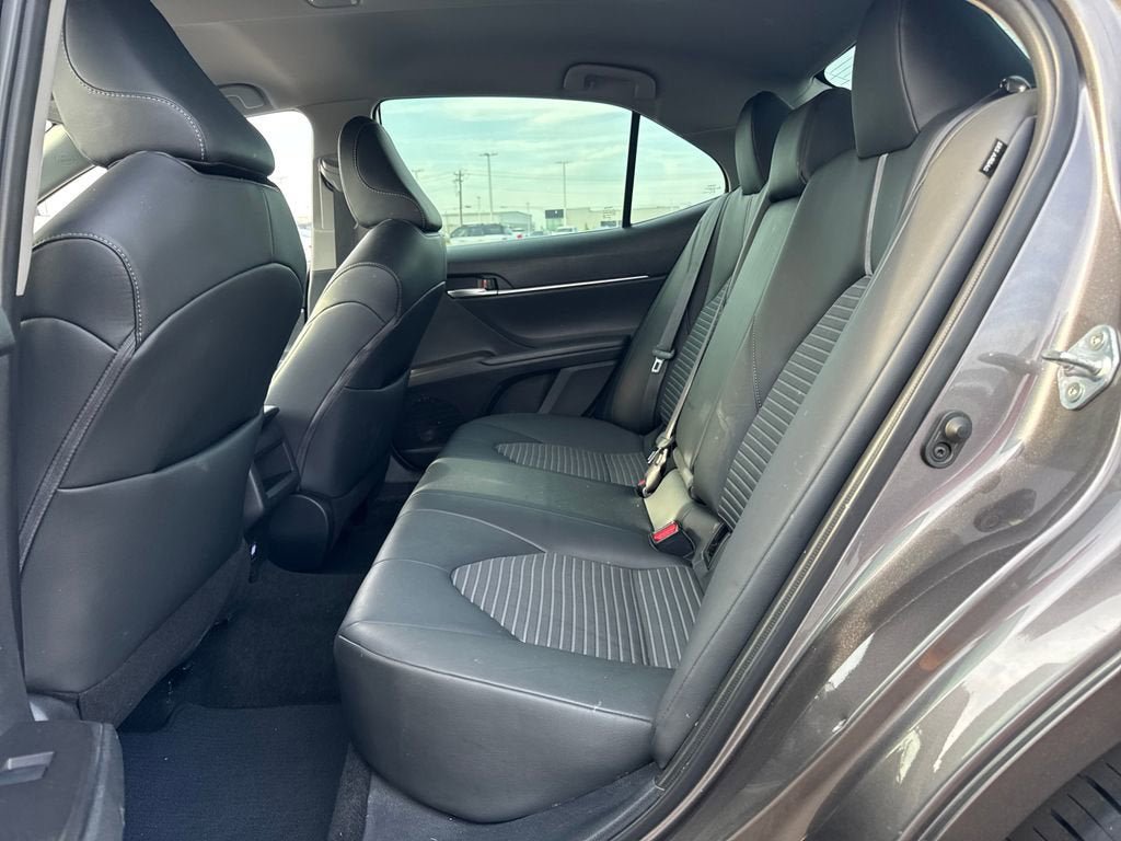 Used 2023 Toyota Camry SE FWD image 13