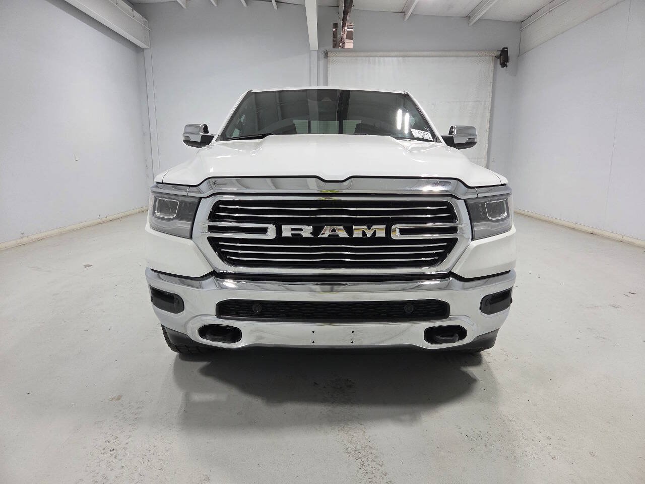 Used 2023 RAM 1500 Laramie AWD/4WD image 4
