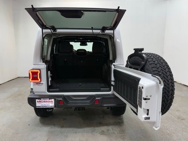 New 2026 Jeep Wrangler Sahara image 8