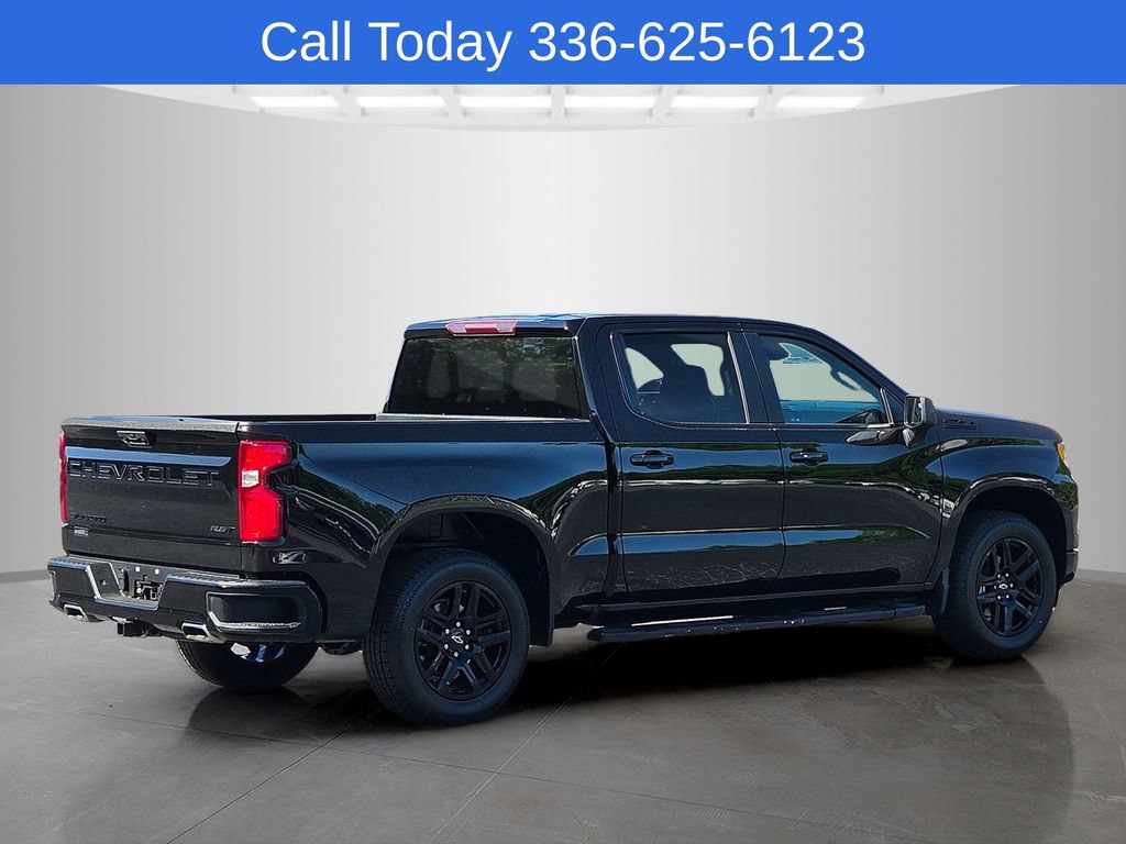 Used 2023 Chevrolet Silverado 1500 RST w/ Z71 Off-Road Package AWD/4WD image 8