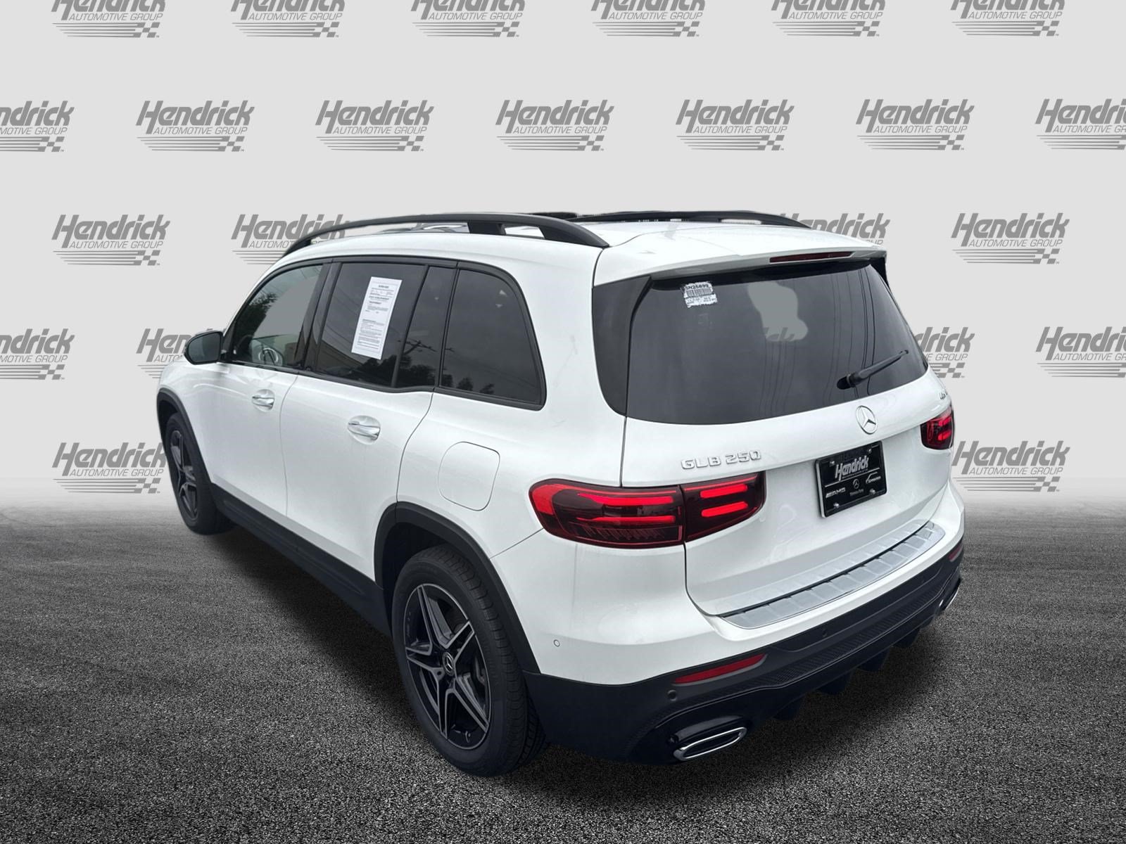 Certified 2025 Mercedes-Benz GLB 250 4MATIC image 8