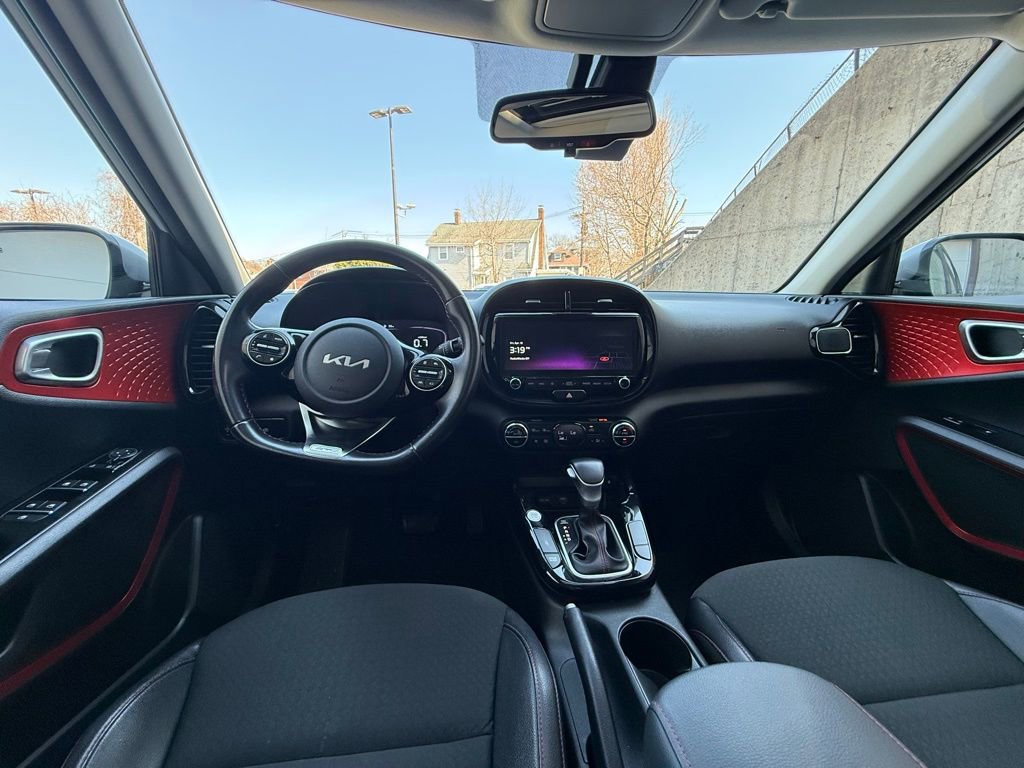 Used 2023 Kia Soul GT-Line image 25