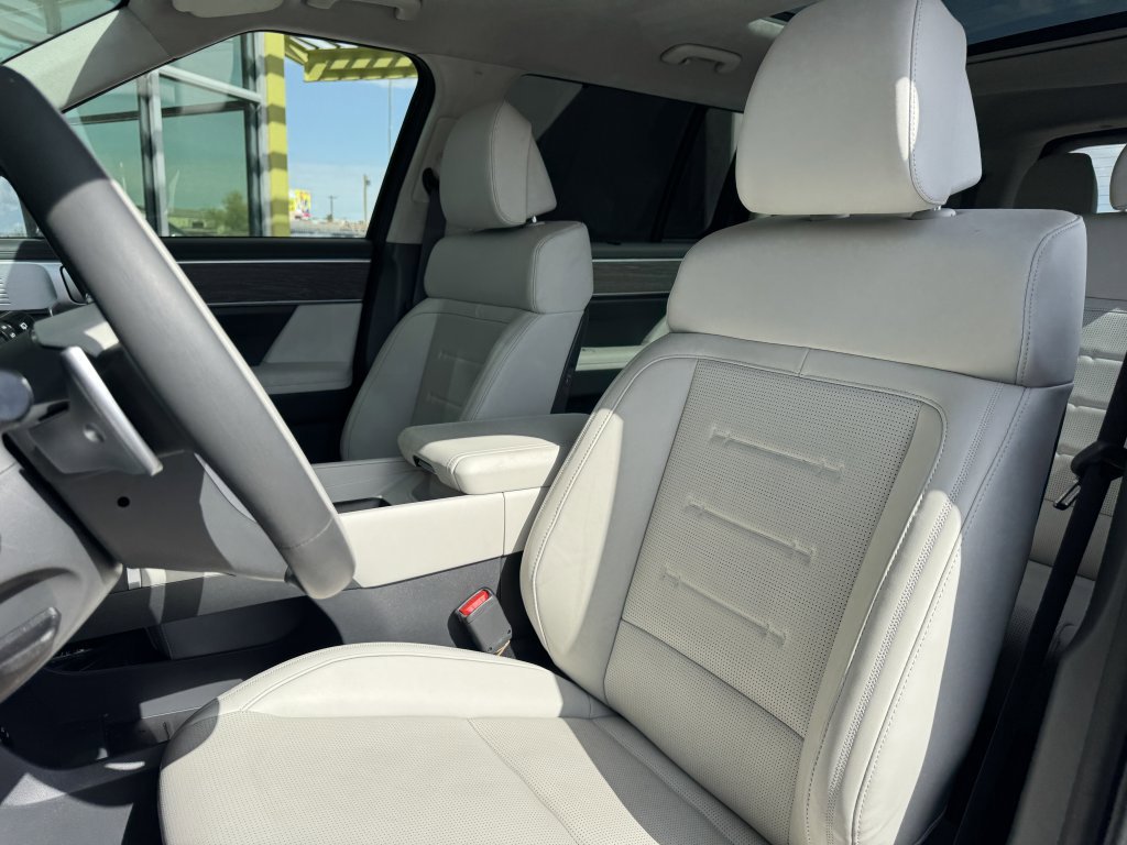 Used 2024 Hyundai Santa Fe Calligraphy image 35