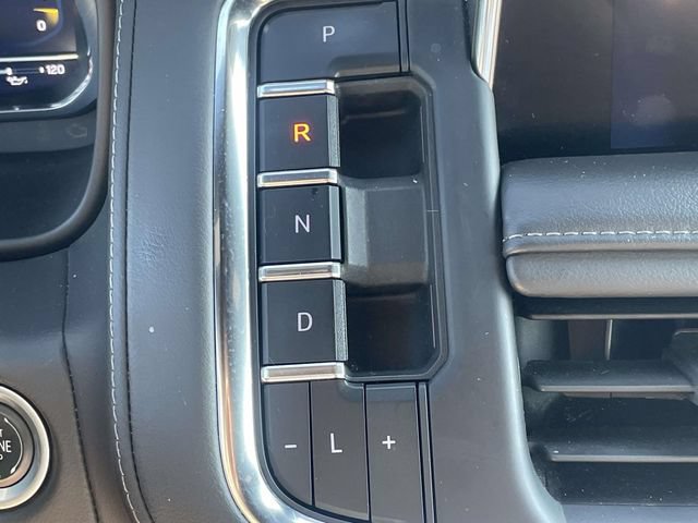 Used 2024 Chevrolet Tahoe LT AWD/4WD image 22