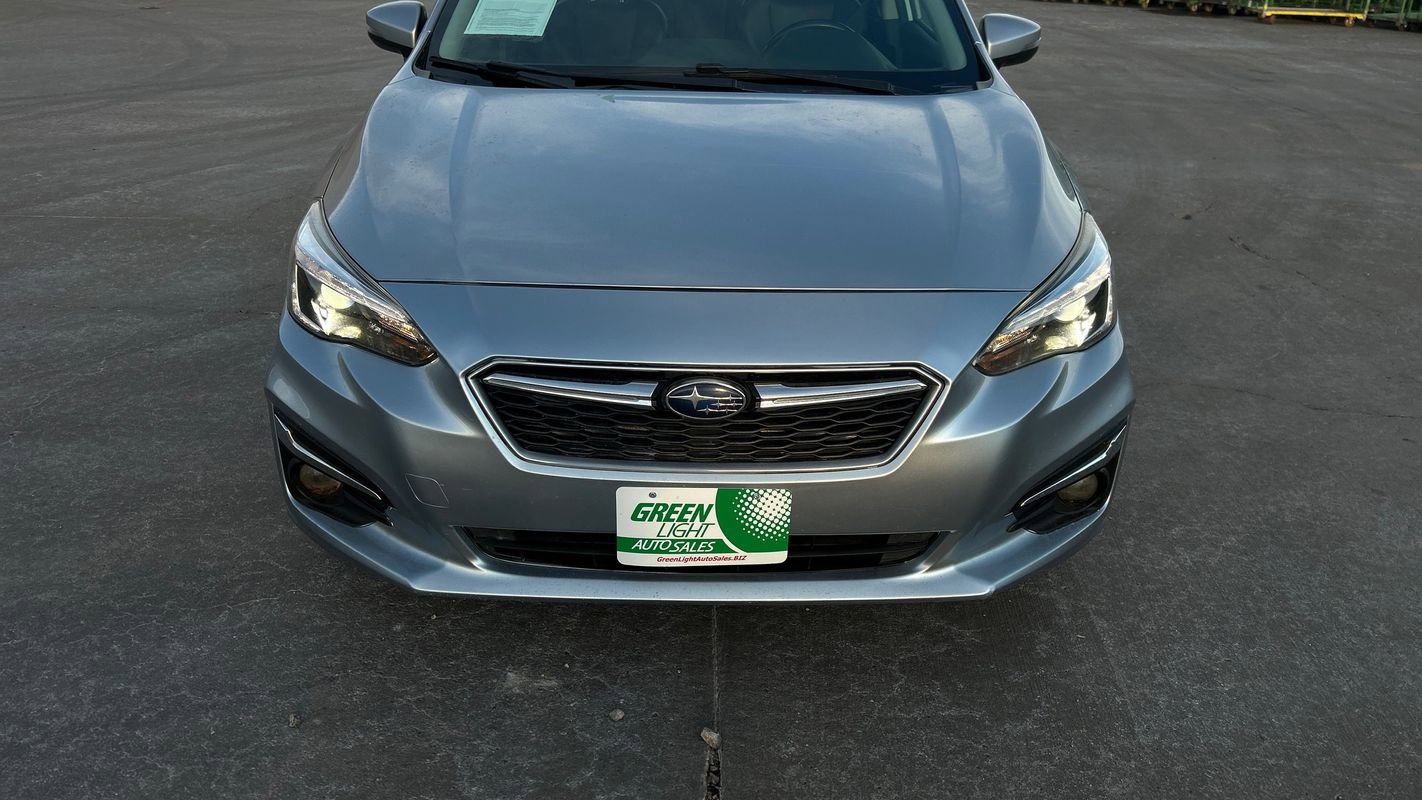 Used 2017 Subaru Impreza 2.0i Limited image 18