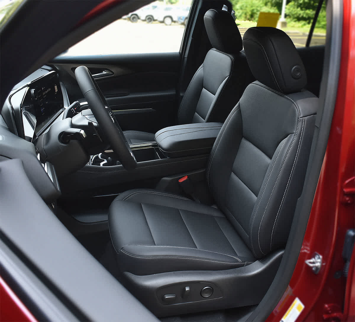 New 2026 Chevrolet Traverse Z71 AWD/4WD image 8