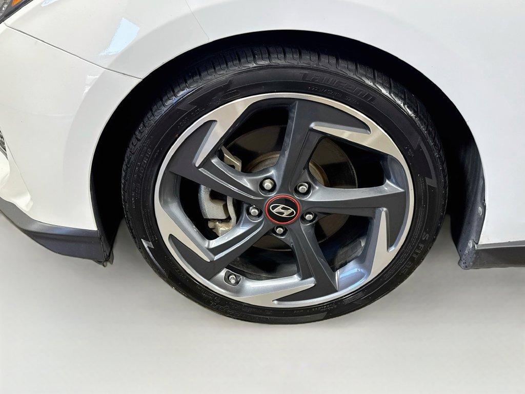 Used 2019 Hyundai Veloster Turbo FWD image 39