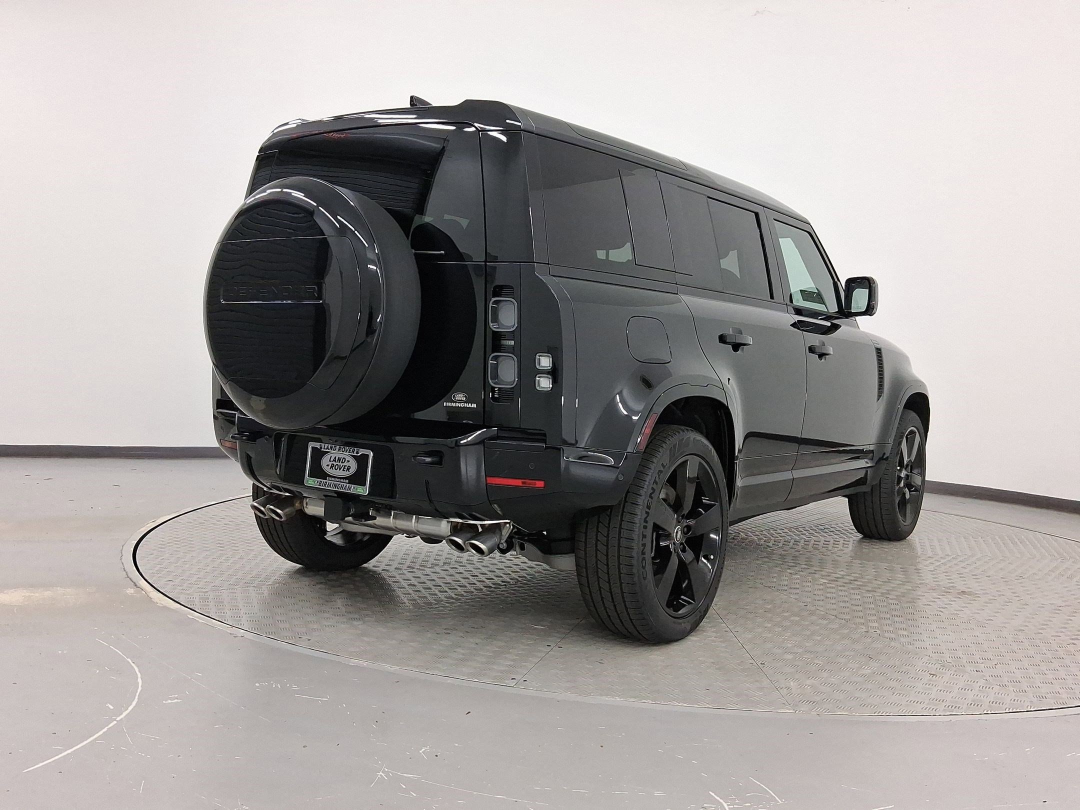 New 2025 Land Rover Defender 110 V8 image 9