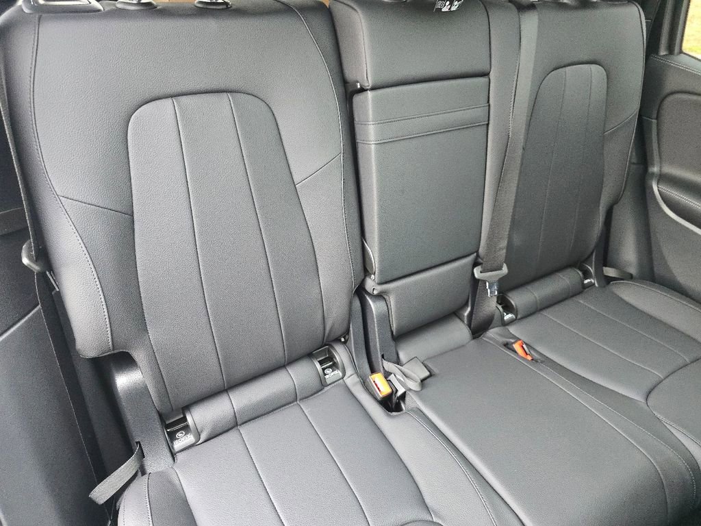 New 2026 Mercedes-Benz GLB 250 4MATIC image 21