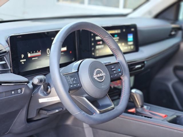 Certified 2025 Nissan Kicks SR w/ Illumination Package image 12