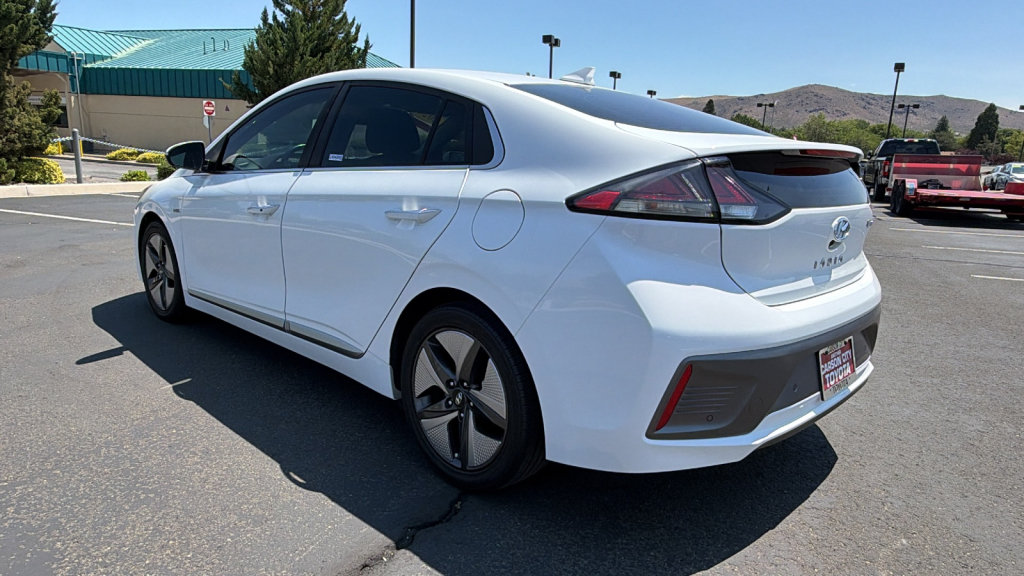 Used 2020 Hyundai Ioniq Limited FWD image 5