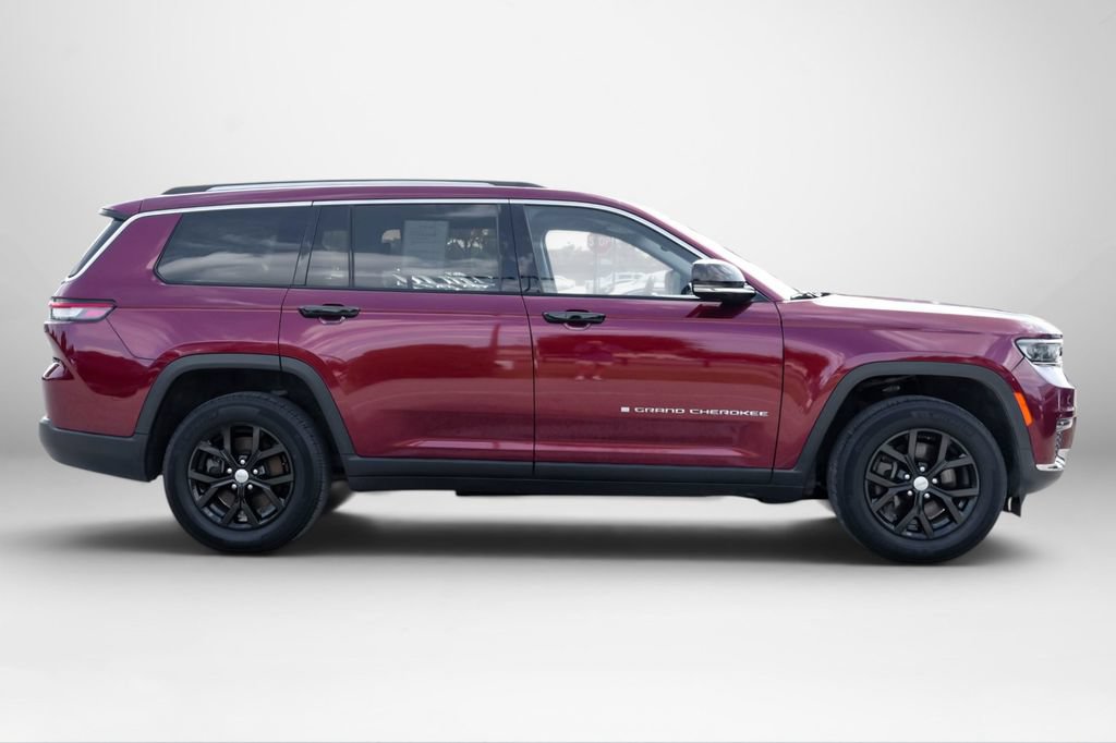 Used 2023 Jeep Grand Cherokee L Limited w/ Trailer Tow Group (B) AWD/4WD image 5