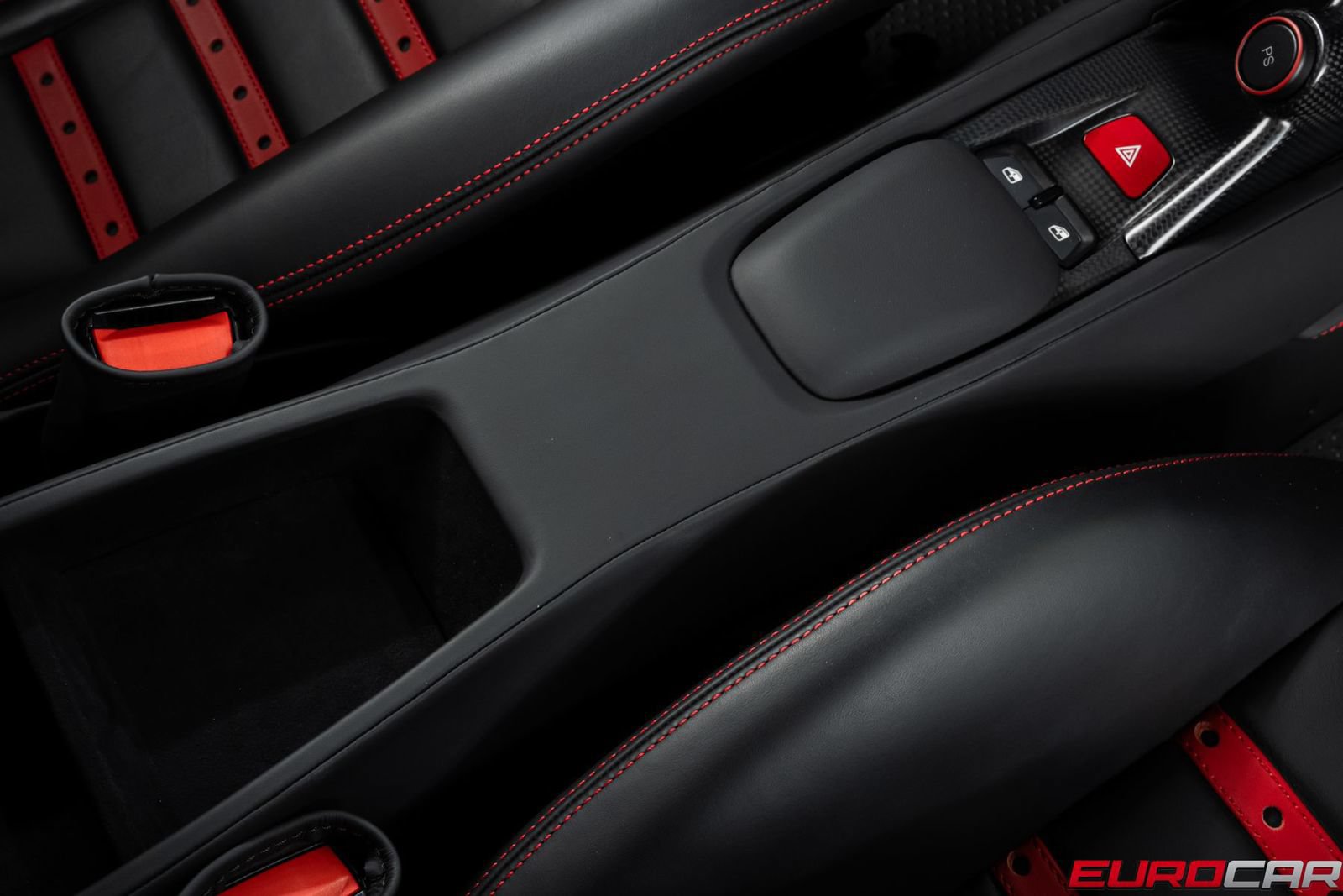 Used 2019 Ferrari 488 Pista Coupe RWD image 38