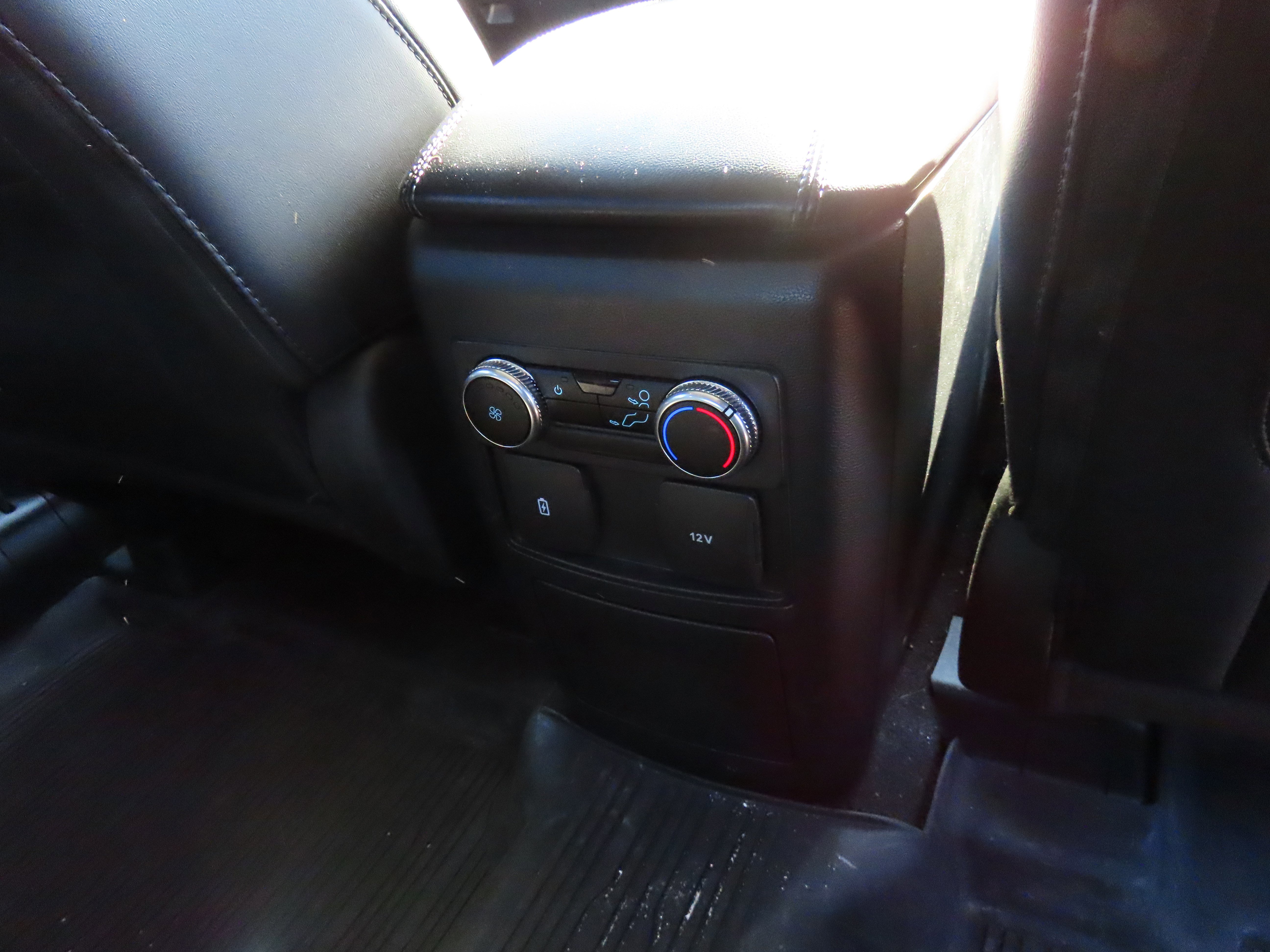 Used 2023 Ford Explorer XLT w/ Equipment Group 202A image 15