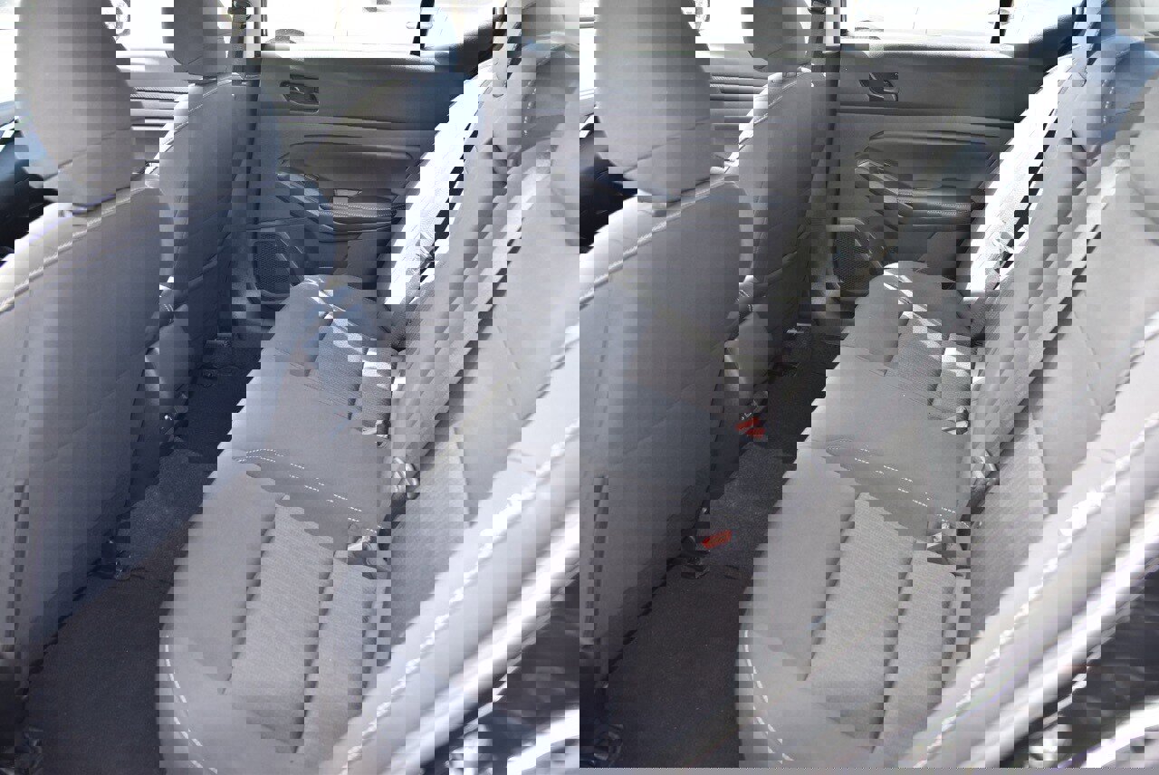 Used 2025 Nissan Altima 2.5 SV image 12