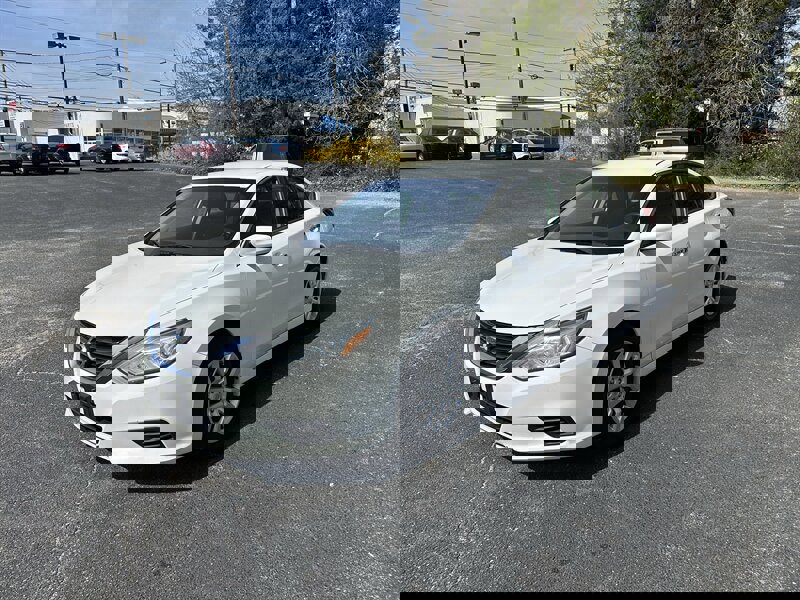 Used 2016 Nissan Altima 2.5 S w/ Power Driver Seat Package image 3