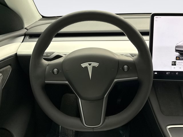 Used 2023 Tesla Model Y Long Range image 12