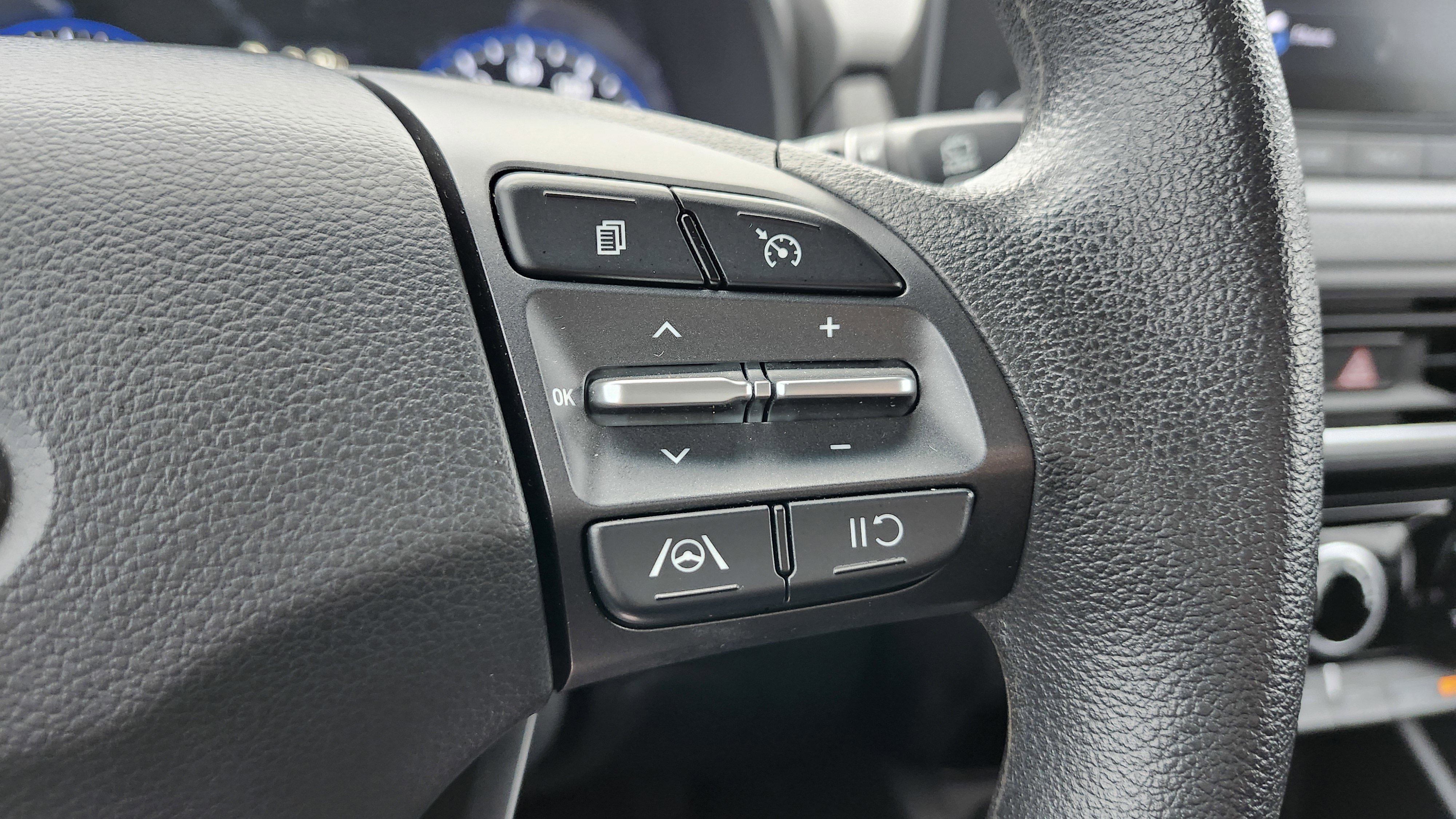 Used 2022 Hyundai Kona SEL w/ Cargo Package image 30